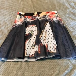 Rue 21 mesh jersey skirt